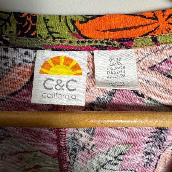 C&C California Women's Bright Safari Jungle 3/4 Sleeve T-Shirt Top 3X V-Neck - Picture 4 of 12